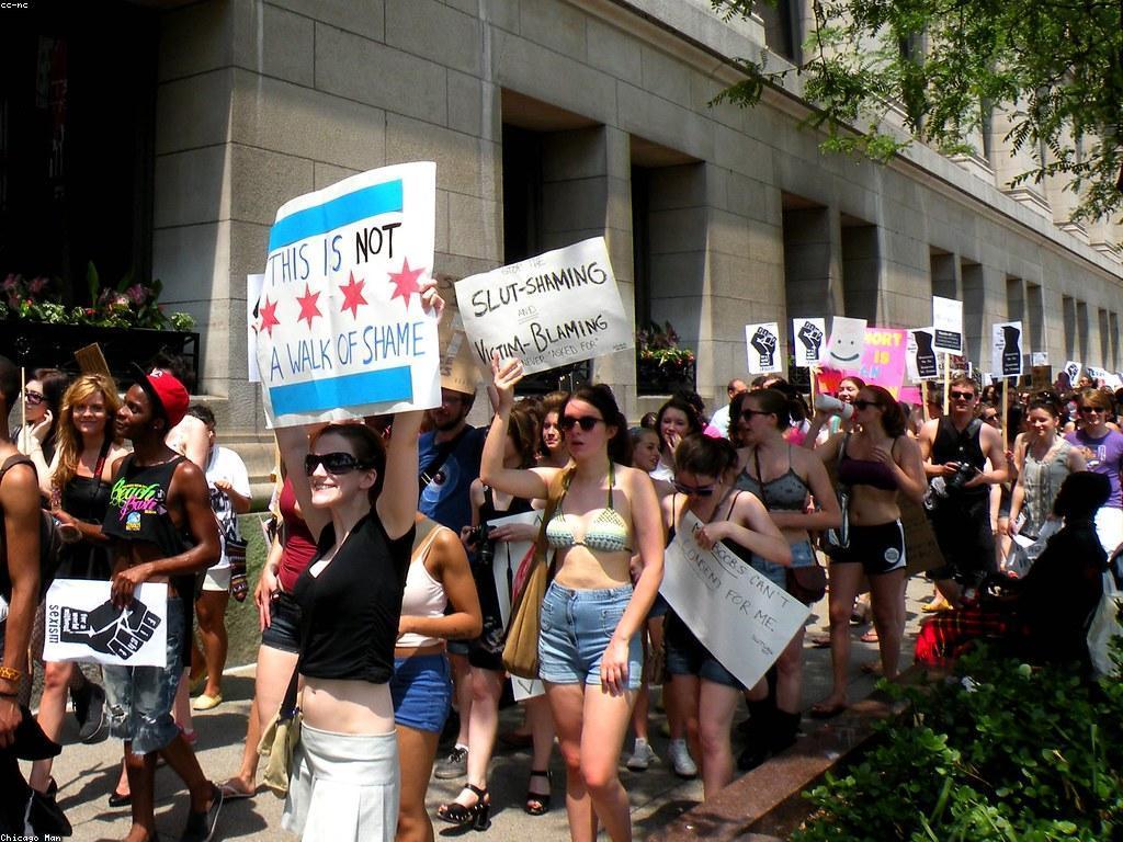 ស្លុតសម័យ: ពិភាក្សាអំពីអត្ថន័យ និងការប្រែប្រួល