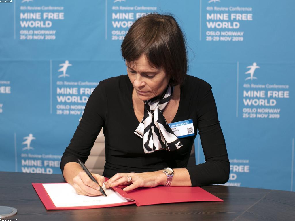 យុទ្ធសាស្ត្រស្លុត: ការបង្កើតយុទ្ធសាស្ត្រដើម្បីស៊ូតតាមគោលដៅ