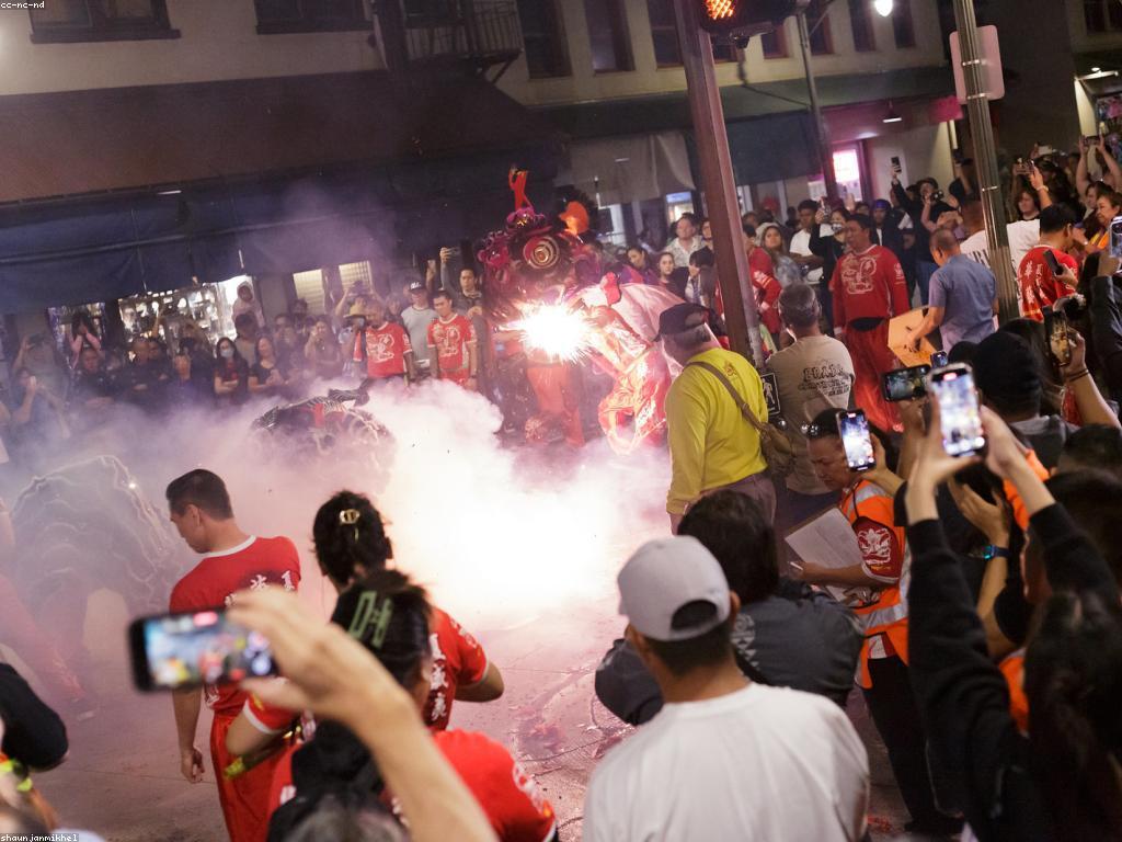 ស្លុតសម័យ: ការប្រារព្វនិងវប្បធម៌ប្រពៃណី